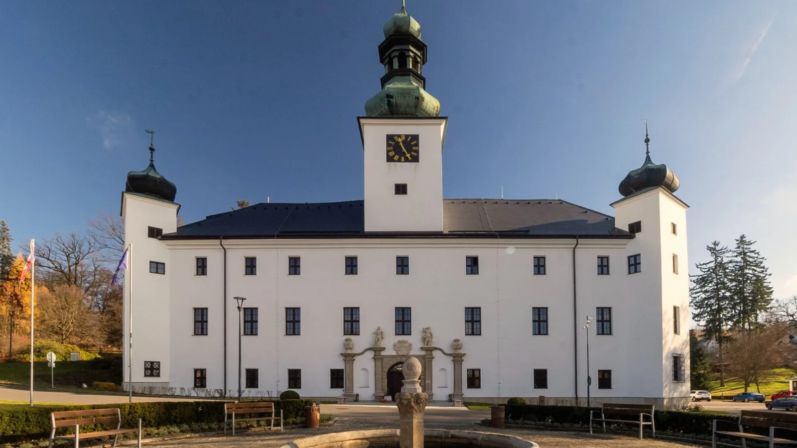 Zámek Třešť – Hrad / zámek, Třešť